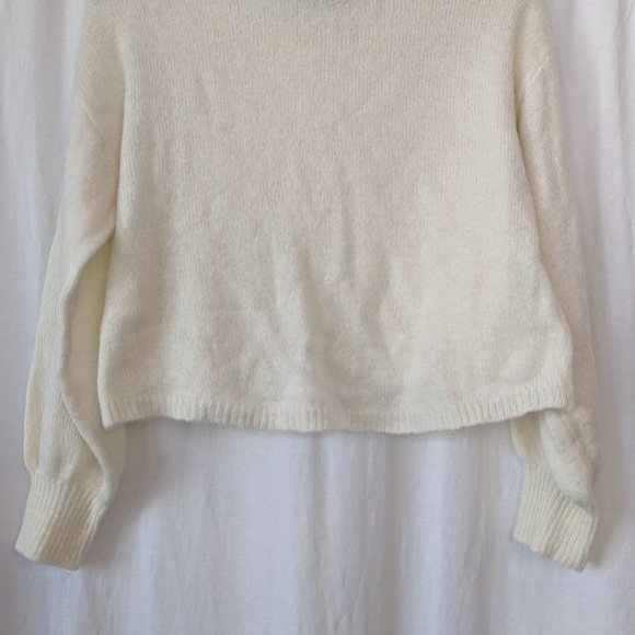 Princess Polly Cropped Cream Sweater Size Small - Picture 12 of 12